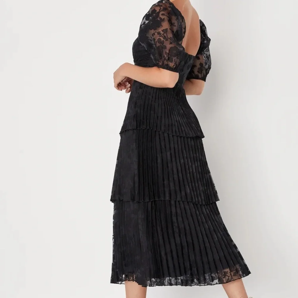 New Years Eve Lulus Black Floral Jacquard Pleated Midi Dress Size XS - Picture 2 of 10